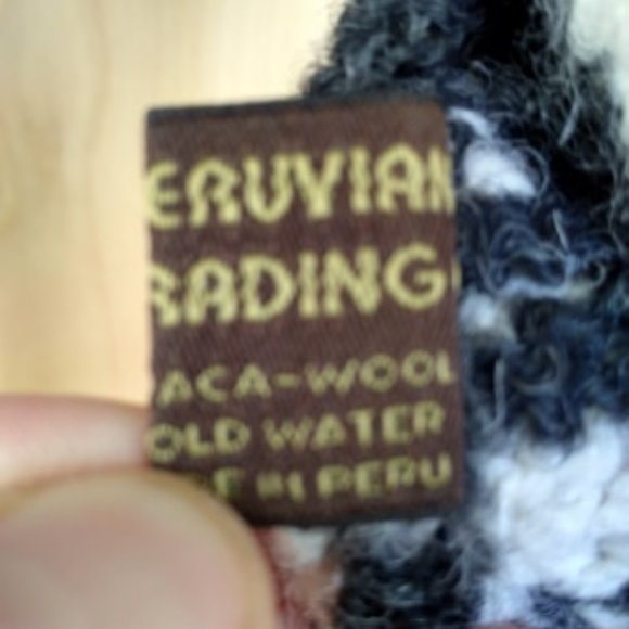 Peruvian Trading Co Alpaca Scarf - Picture 3 of 3